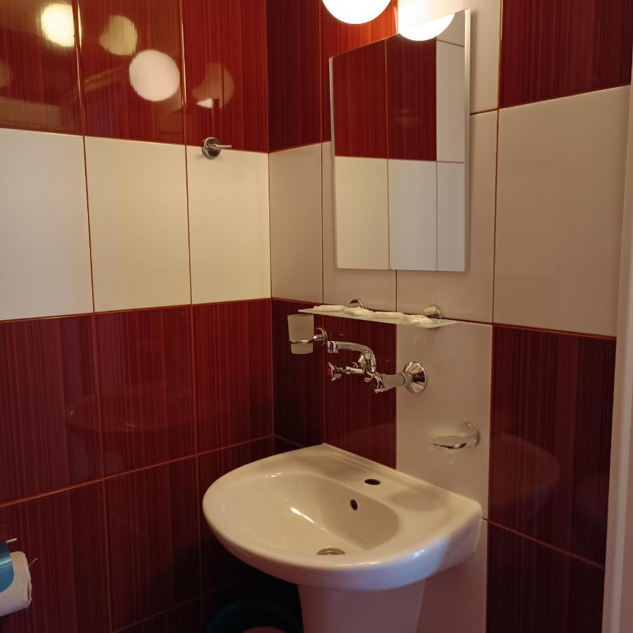 Guest House Olimpiya Sveti Vlas Ngoại thất bức ảnh