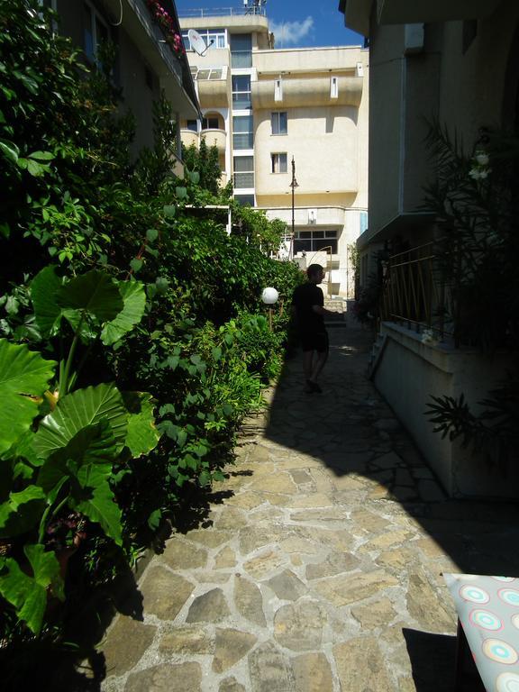 Guest House Olimpiya Sveti Vlas Ngoại thất bức ảnh